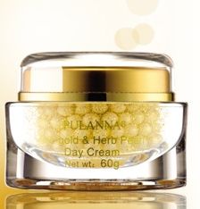 普兰娜化妆品与文化用品店铺形象展示